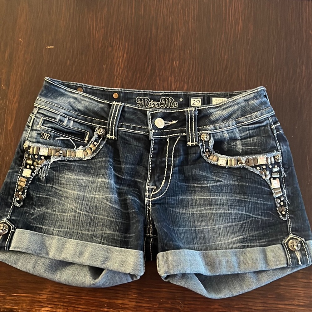 Miss Me jean shorts EUC waist 29